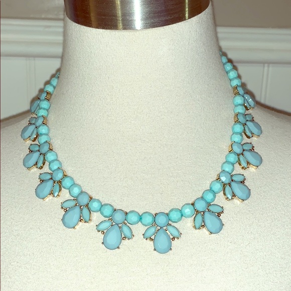 Jewelry - 💜3 for $10💜Mint blue collar necklace